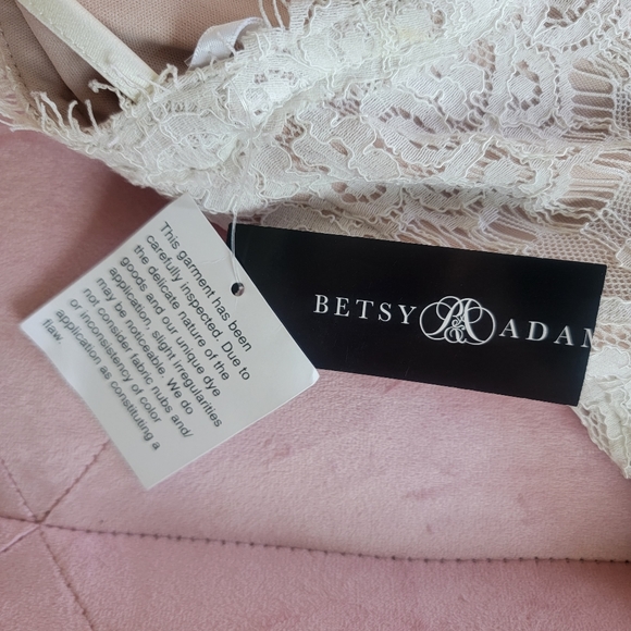 NWT Betsy & Adam Off-White Lace Halter Open-Back Dress 6 - Picture 4 of 9